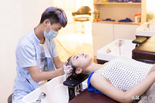 解析上?！傲г戆l(fā)”套路 家政服務(wù)中的信任陷阱與消費(fèi)警示